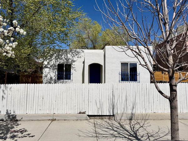 1605 Lead Avenue SE, Albuquerque, NM 87106