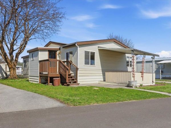 21725 E Wellesley Ave, Otis Orchards, WA 99027