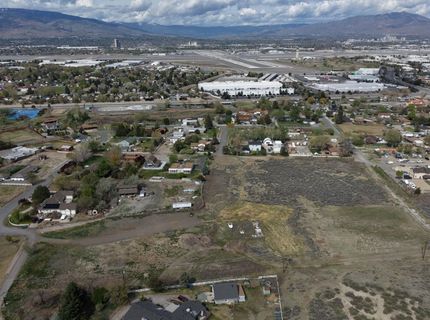 4960 Charlotte Way, Reno, NV 89502 Photo