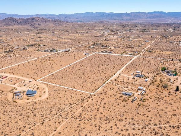 1 Aberdeen Drive , Yucca Valley, CA 92284