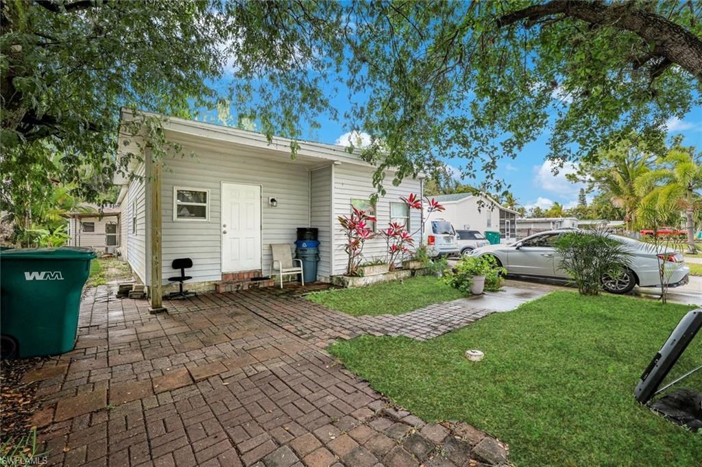 106 Moon Bay St, Naples, FL 34114 Photo