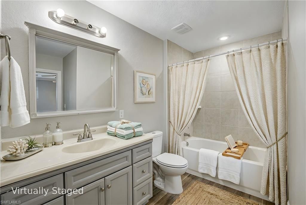 106 Moon Bay St, Naples, FL 34114 Photo