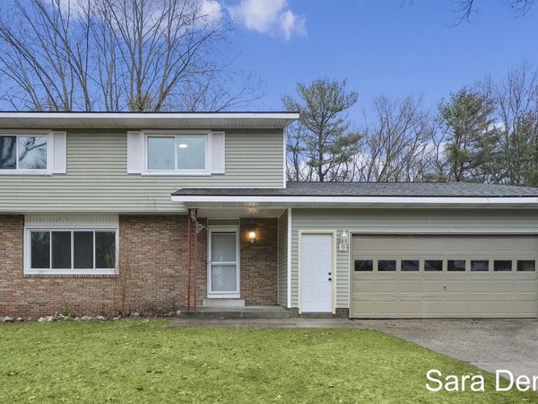 760 E Wedgewood Drive, Muskegon, MI 49445