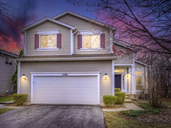 1526 Almaden Lane, Gurnee, IL 60031