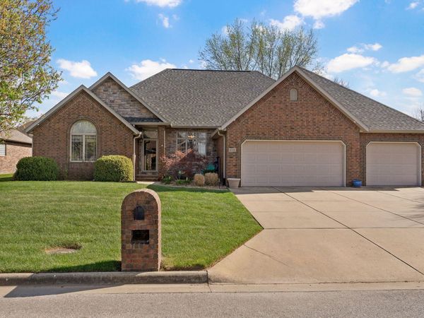 1004 W Glacier Court , Nixa, MO 65714