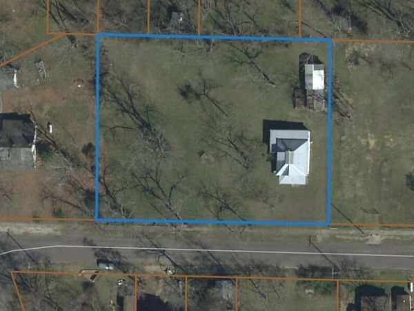 410 E 3rd Street, Mountain View, MO 65548