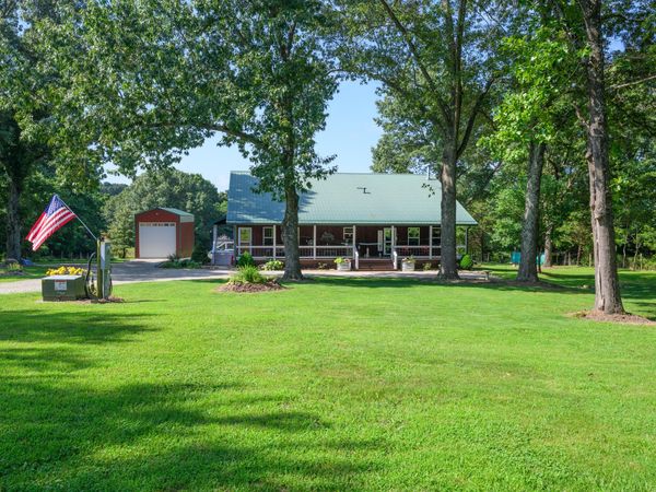 32344 Us-160, Tecumseh, MO 65760