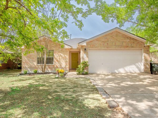 200 Buttercup ST, Kyle, TX 78640