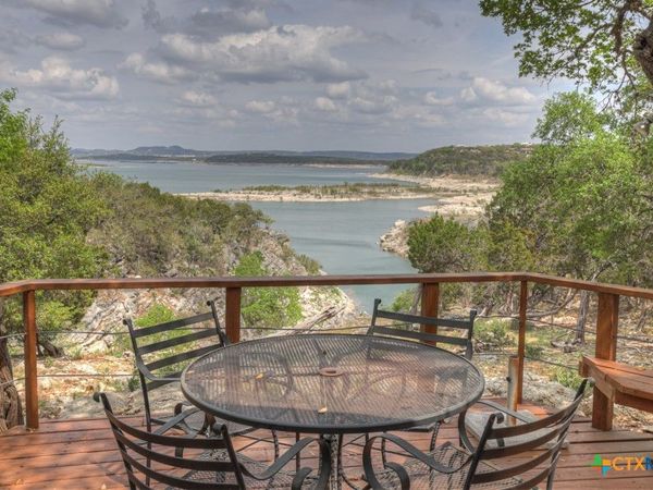 3187 Lakeview Drive , Canyon Lake, TX 78133