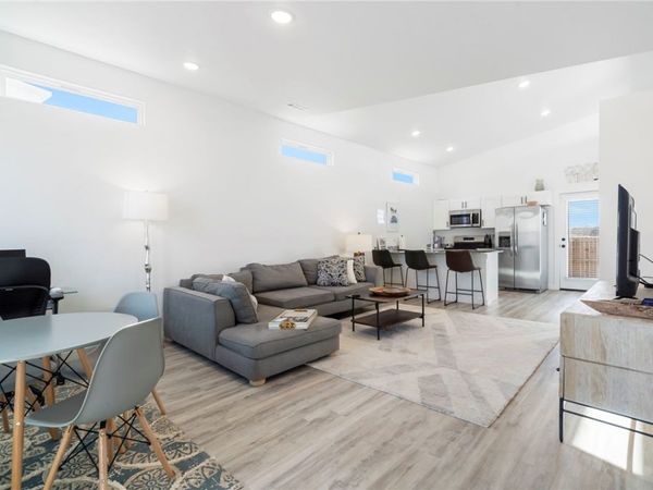 801 Florida Place, Centerton, AR 72719