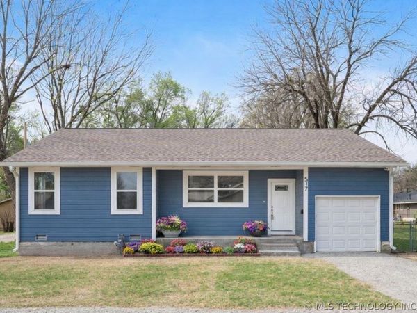 517 W Clyde Avenue , Vinita, OK 74301