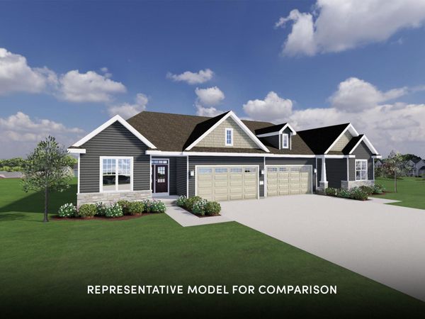 1080 Elderberry Rd, Oconomowoc, WI 53066