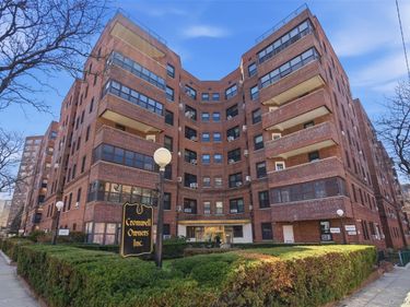 6960 108th Street , Unit 306, Forest Hills, NY 11375