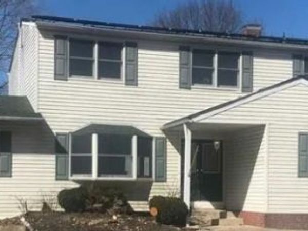 44 S Howells Avenue , Farmingville, NY 11738