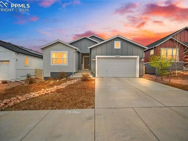 6618 Cumbre Vista Way, Colorado Springs, CO 80924