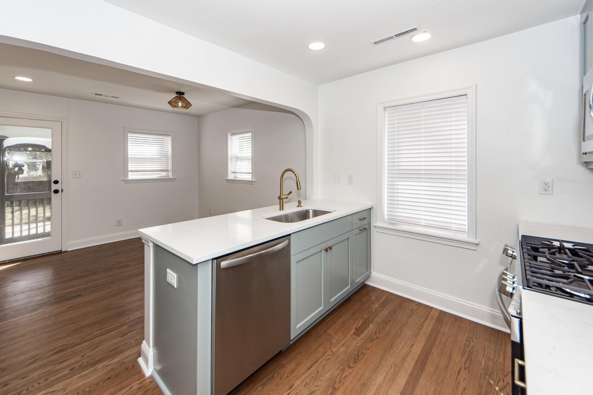 1221 Wimbee Drive Photo 4