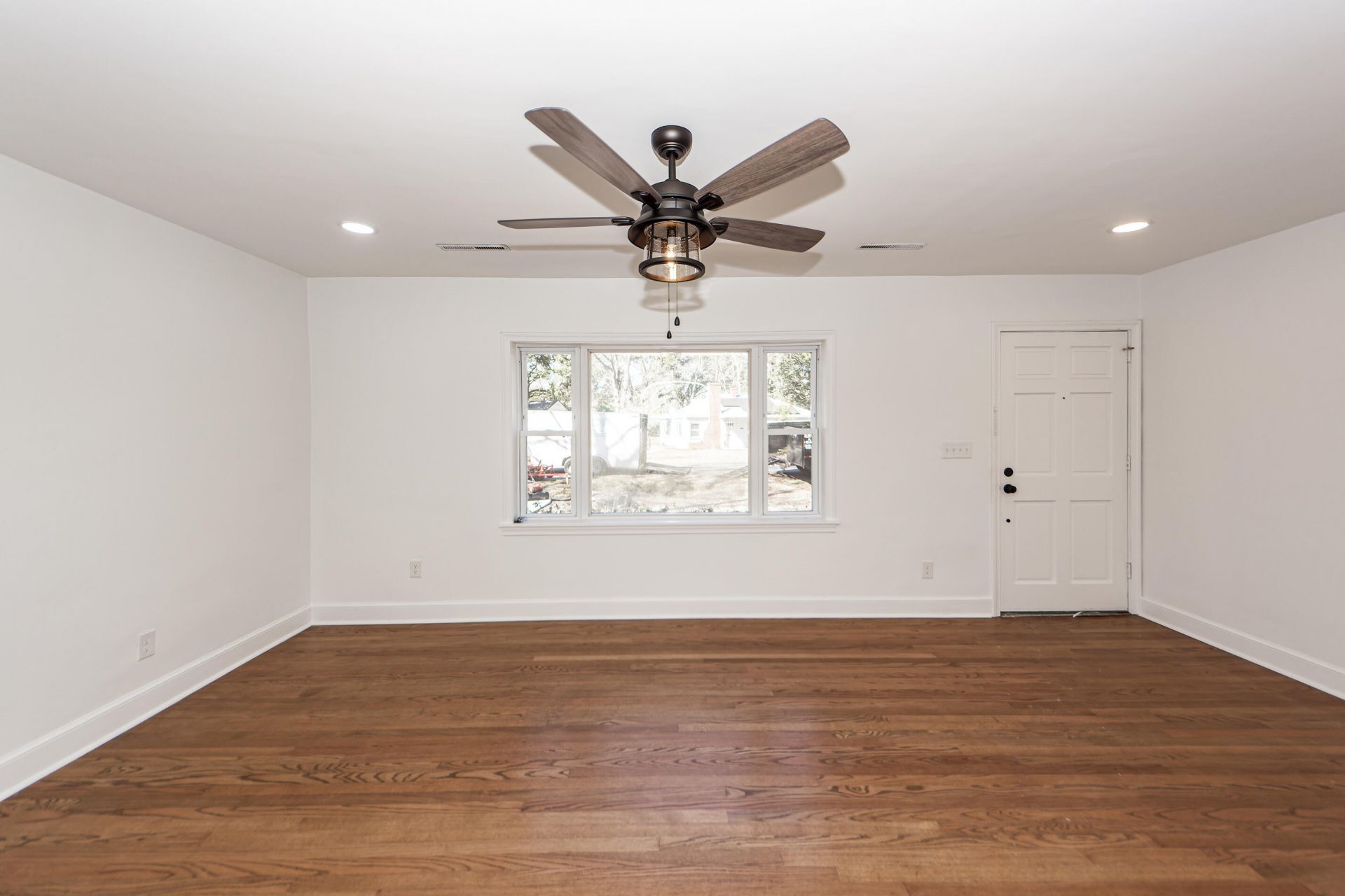 1221 Wimbee Drive Photo 5