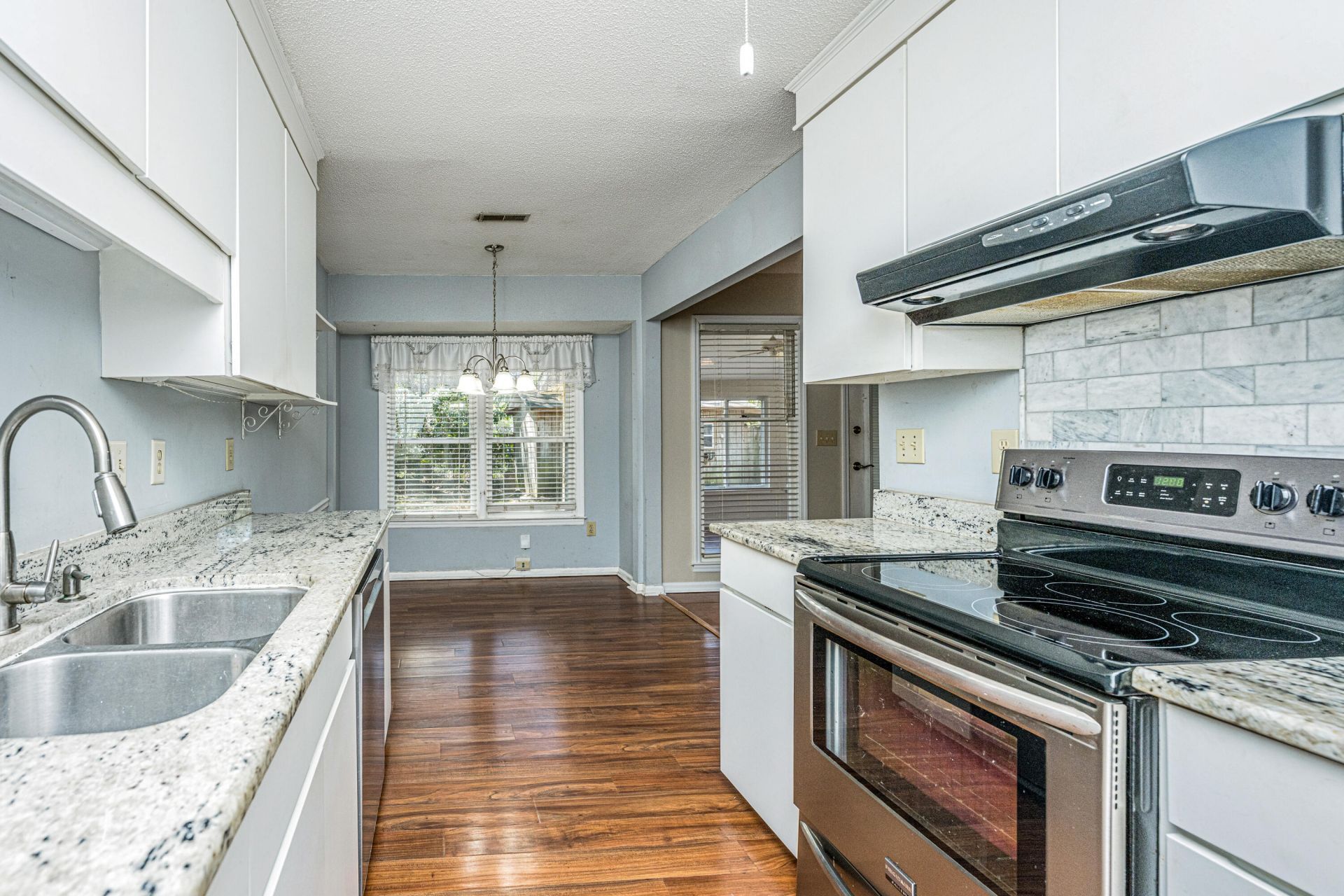 1519 Kentwood Circle Photo 10