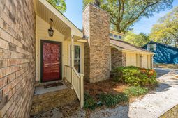 1519 Kentwood Circle photo 4