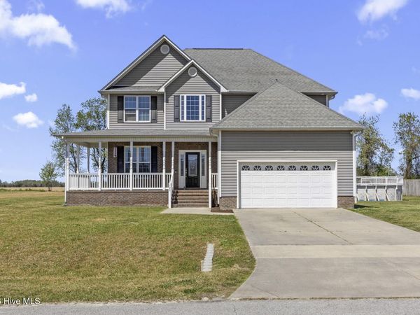 123 Farmington Drive, Richlands, NC 28574