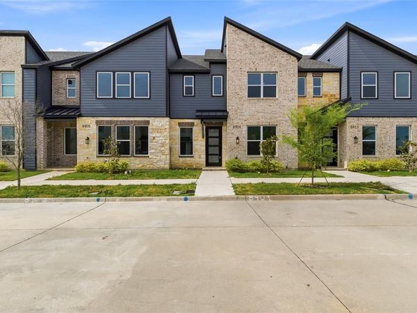 8909 Lowell Street, Rowlett, TX 75089