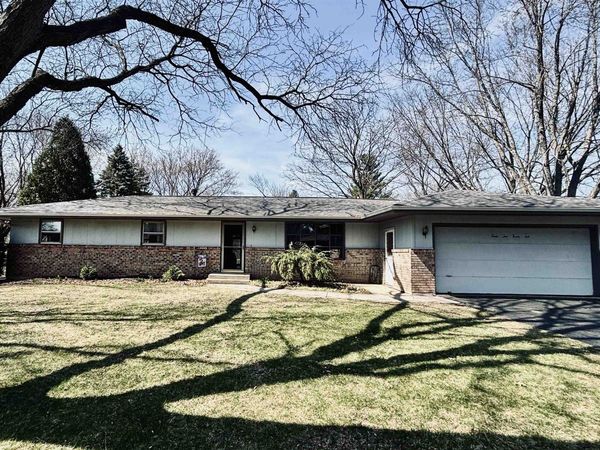 6135 Halverson Drive, ROCKFORD, IL 61109