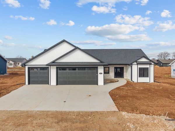 N9265 ANTON STREET, Appleton, WI 54915