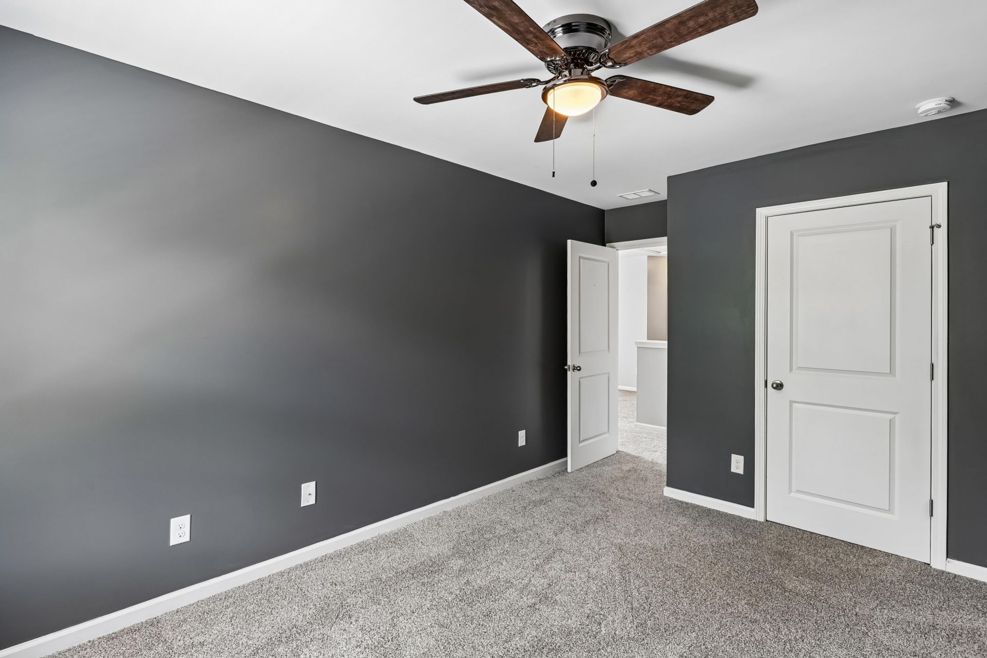 9831 Seed Street Photo 24