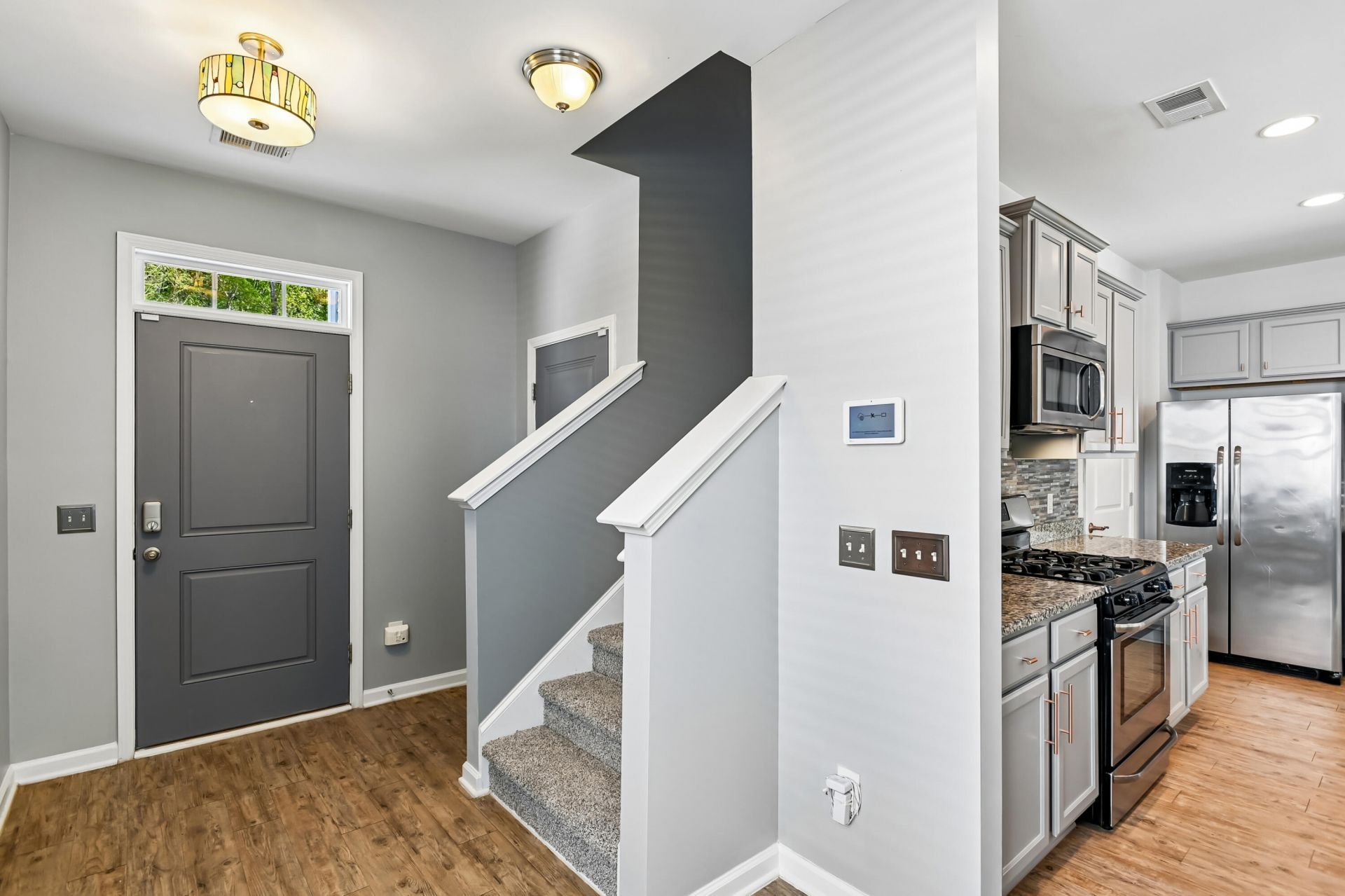 9831 Seed Street Photo 4