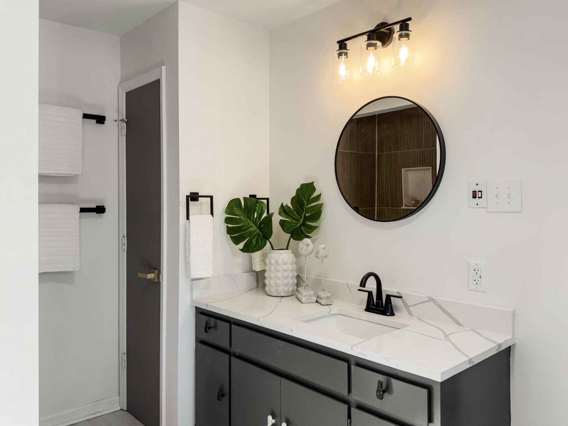 1318 Foster Street Photo 13