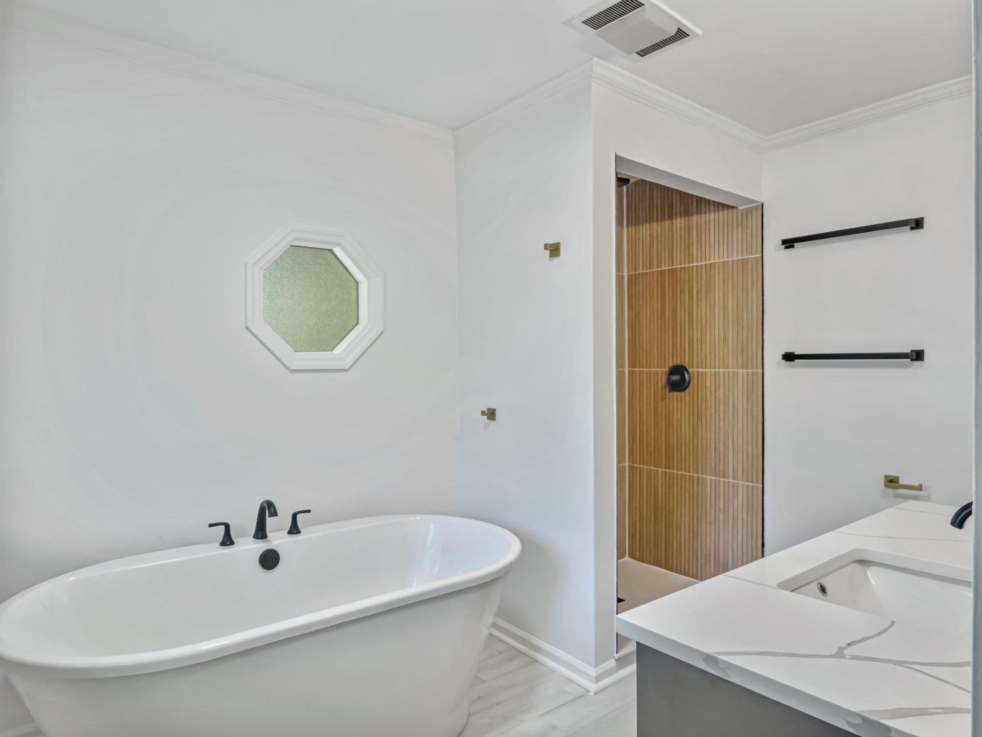 1318 Foster Street Photo 15