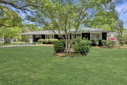 1318 Foster Street photo 4