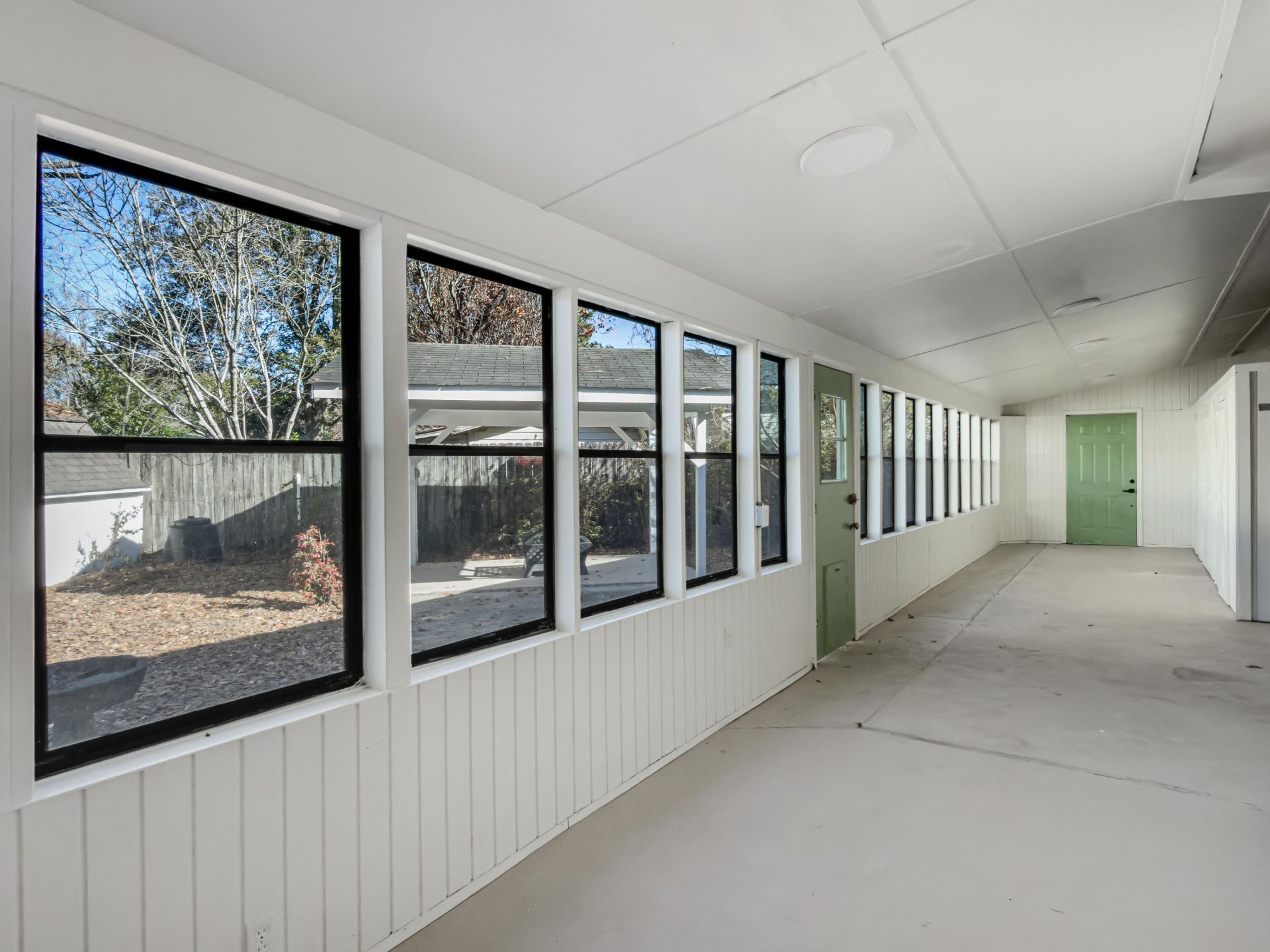 1318 Foster Street Photo 35