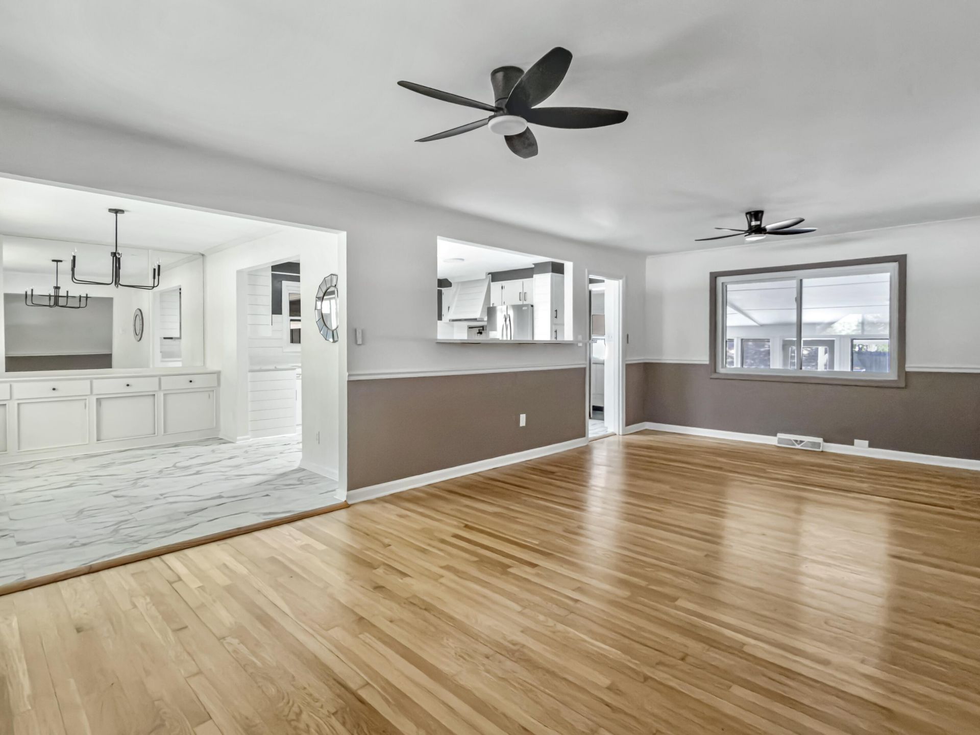 1318 Foster Street Photo 7