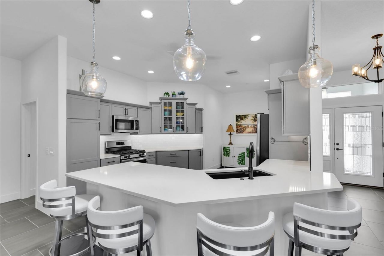 5495 Hawkins Drive, The Villages, FL 32163 Photo
