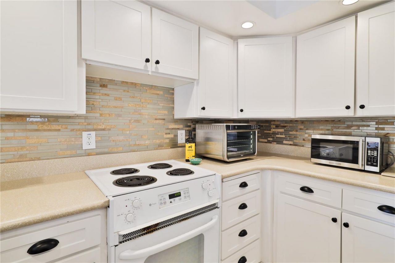 2307 Saxon Drive , New Smyrna Beach, FL 32169 Photo