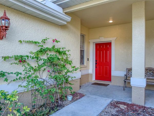 648 SPRING LAKE CIRCLE, TARPON SPRINGS, FL 34688