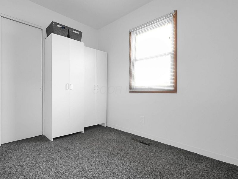 348 Darbyhurst Road, Columbus, OH 43228 Photo 17