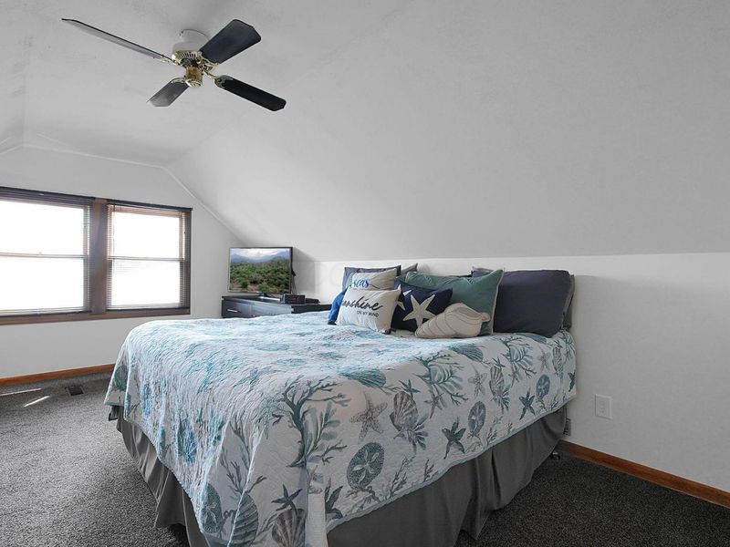 348 Darbyhurst Road, Columbus, OH 43228 Photo 18