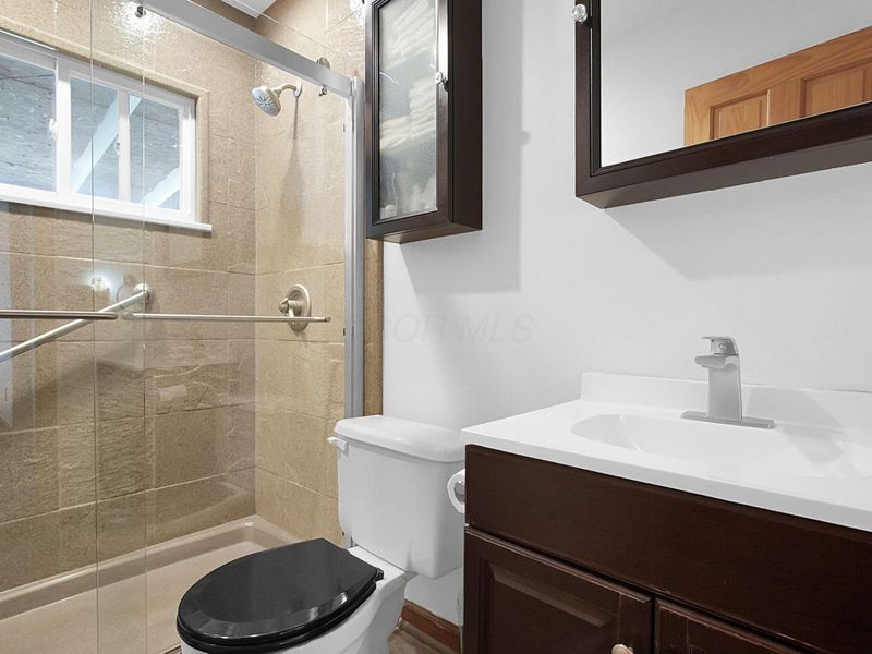 348 Darbyhurst Road, Columbus, OH 43228 Photo 20