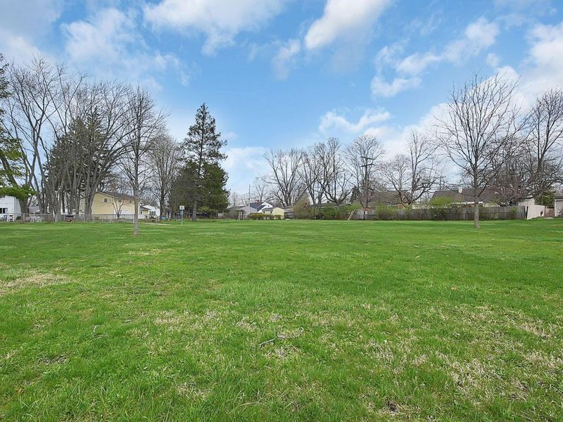 348 Darbyhurst Road, Columbus, OH 43228 Photo 33