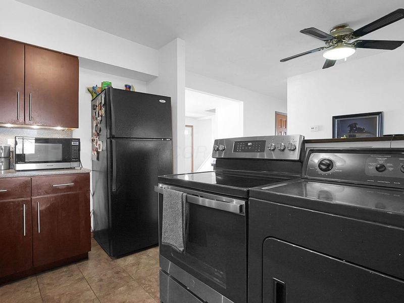 348 Darbyhurst Road, Columbus, OH 43228 Photo 5