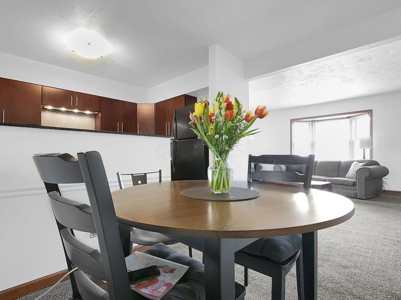 348 Darbyhurst Road, Columbus, OH 43228 Photo 9