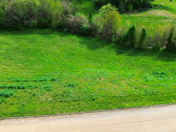 916 Carter Springs Drive, Maryville, TN 37801