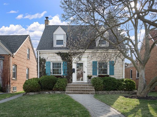 105 N Lincoln Avenue, Park Ridge, IL 60068