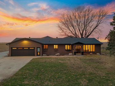 1140 County Road 42, Tekamah, NE 68061
