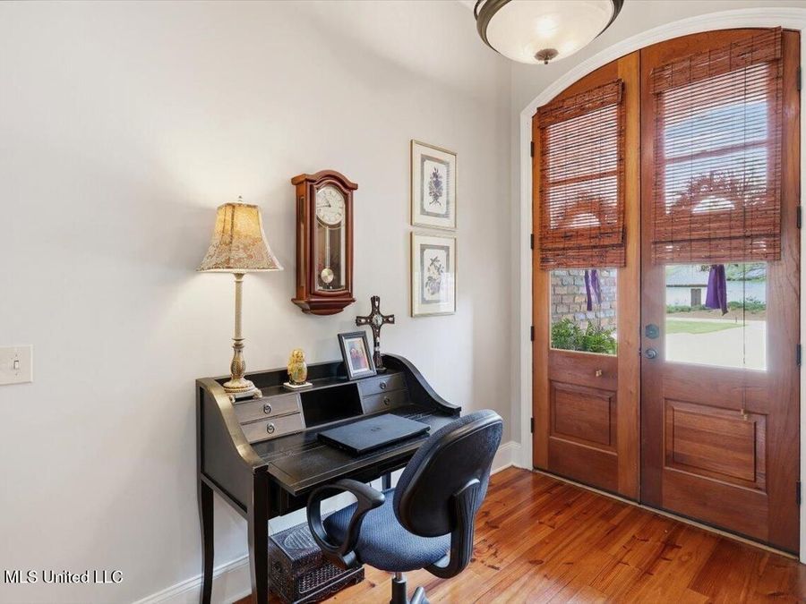 Property Image 8