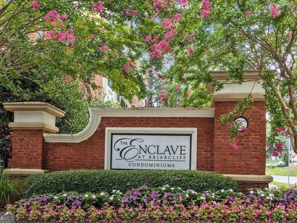 1128 Westchester Ridge NE, Brookhaven, GA 30329