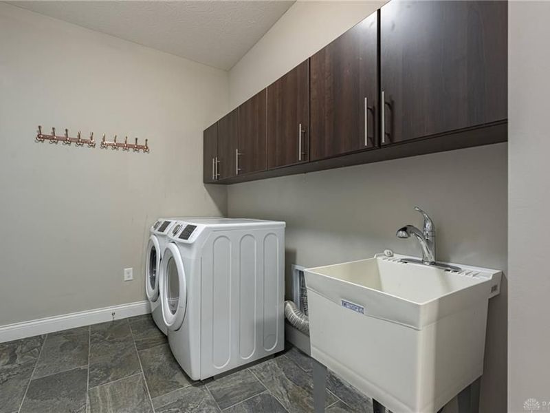 1203 Bordeaux Way, Clearcreek Township, OH 45458 Photo 12