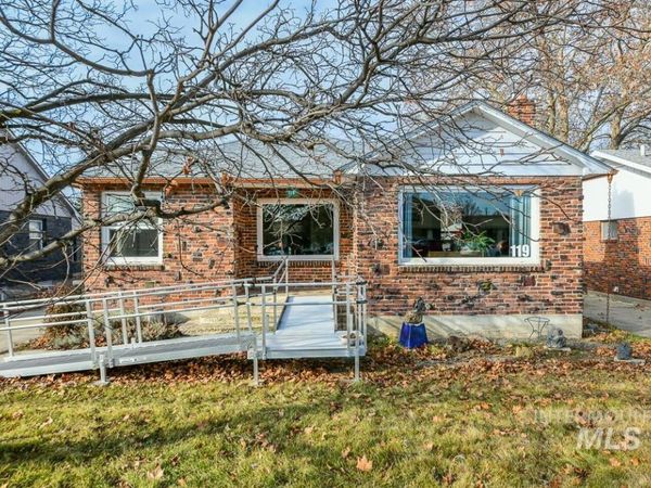 119 S Holly Street, Nampa, ID 83686